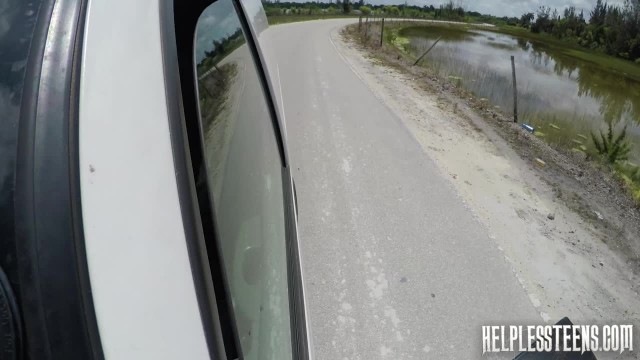 Жаркий секс в машине - #1